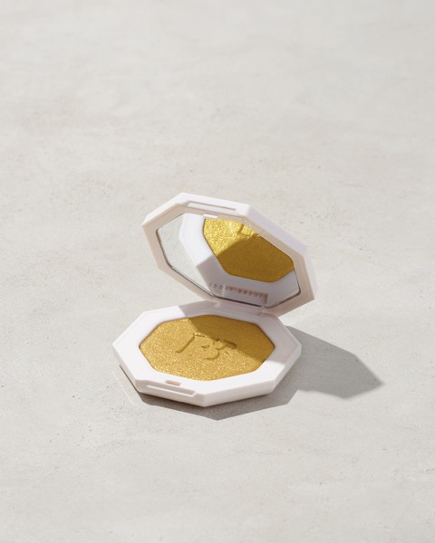 Fenty Beauty Killawatt Freestyle Highlighter
